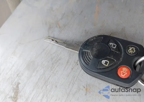 2014 Ford Focus Se z USA, uszkodzony, nr VIN 1FADP3F28EL217511